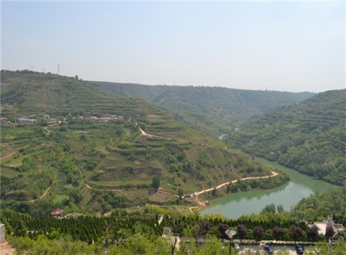 西安市附近墓園價格？多少錢-鳳棲山墓園南區(qū)管理處