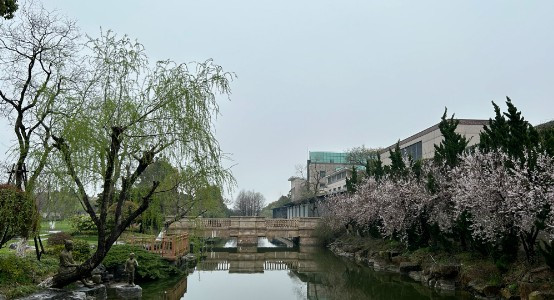 西安經(jīng)營性公墓金南山綠色墓園-慈恩園骨灰堂